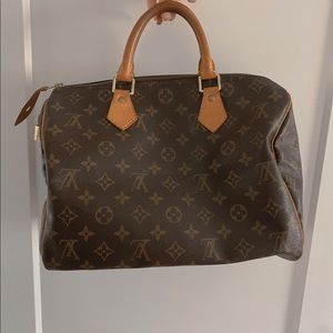 Louis Vuitton Speedy 30. Excellent condition.